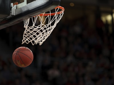 NBA总冠军奖杯高清图片 - 金色篮球奖杯